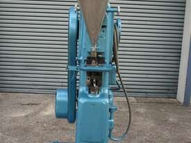 Tablet Press - picture5' - Click to enlarge