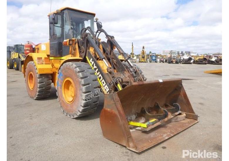 caption 2007 Hyundai HL740TM-7