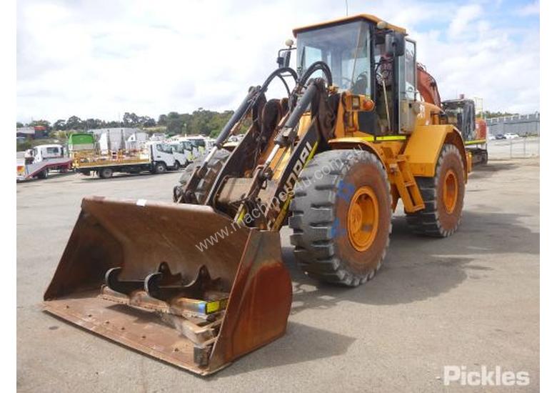 caption 2007 Hyundai HL740TM-7
