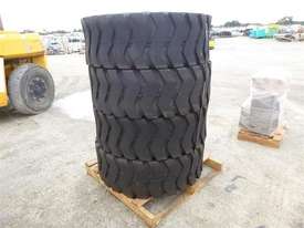 4X JX-2401 Tyres ON Pallet 1 - picture1' - Click to enlarge