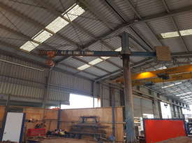 Pedestal / Jib Crane - picture0' - Click to enlarge