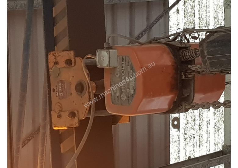 Used Hitachi Hoist Pedestal Jib Crane Jib Crane in , Listed on Machines4u