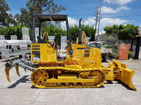 Komatsu D20A-7 Dozer with Rippers only 2107 hours DOZETC - picture0' - Click to enlarge