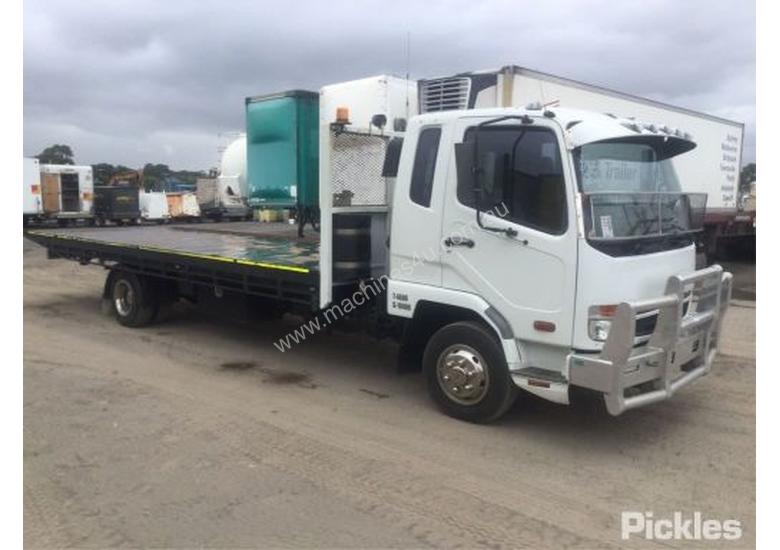 caption 2009 Mitsubishi Fighter FK600