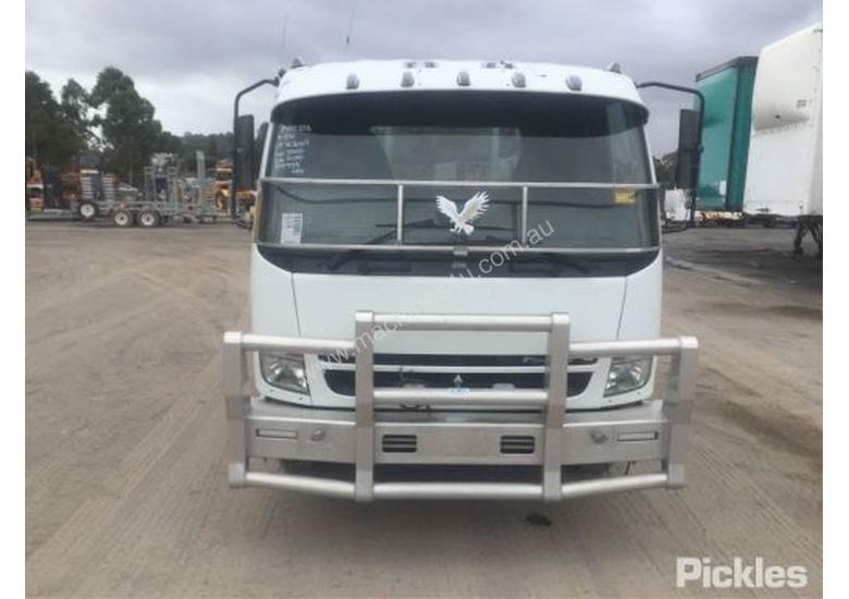 caption 2009 Mitsubishi Fighter FK600