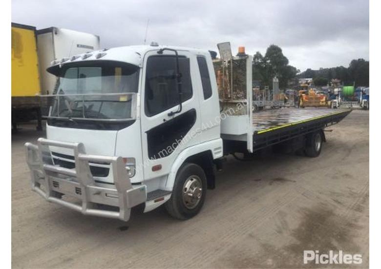 caption 2009 Mitsubishi Fighter FK600