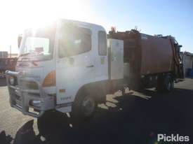 2010 Hino FD 500 - picture2' - Click to enlarge