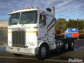 1996 Kenworth K100G - picture2' - Click to enlarge