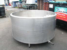 Stainless Steel Tank Vat Milk Food Grade - 1800L - picture0' - Click to enlarge
