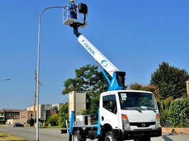 Truck Mounted Elevating Work Platform Cherry Picker - picture0' - Click to enlarge