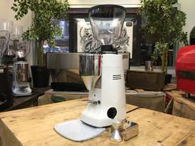 MAZZER KONY ELECTRONIC CUSTOM WHITE BRAND NEW ESPRESSO COFFEE GRINDER - picture1' - Click to enlarge