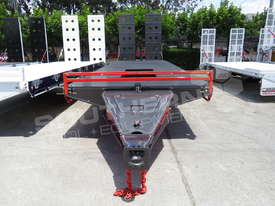Interstate trailers ELITE Tri Axle 28 Ton Tag Trailer BLK & RED ATTTAG - picture2' - Click to enlarge