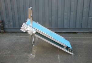 Stainless Steel Motorised Incline Belt Conveyor - 1.3m long