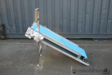 Stainless Steel Motorised Incline Belt Conveyor - 1.3m long