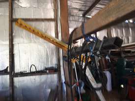 As new Vineyard Trimmer < 100 hrs usage - picture0' - Click to enlarge