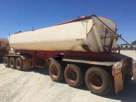 Roadwest Semi Side tipper Trailer - picture2' - Click to enlarge