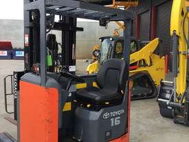Toyota Forklift Electric - picture1' - Click to enlarge