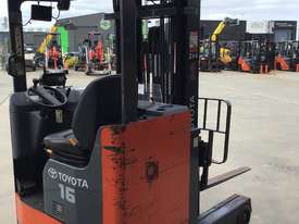 Toyota Forklift Electric - picture2' - Click to enlarge