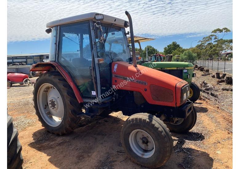caption Massey Ferguson 4225 4 x 2 Tractor, 4244 Hrs