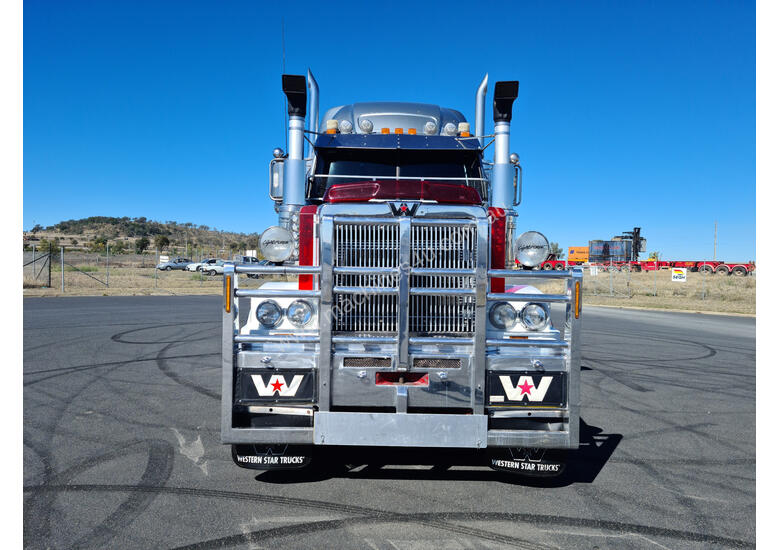 caption Western Star 6900 Primemover Truck