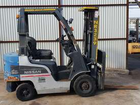 Nissan 1800kg Diesel Forklift with 4750mm Three Stage Mast & Sideshift - picture0' - Click to enlarge