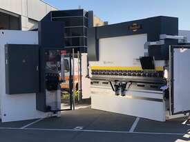 CNC Deratech Press Brake 170ton X 3200mm 7 Axis - SOLD - picture2' - Click to enlarge