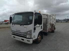 Isuzu NPR 400 Long - picture1' - Click to enlarge