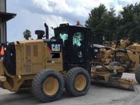 Caterpillar 12M3 Grader - picture1' - Click to enlarge