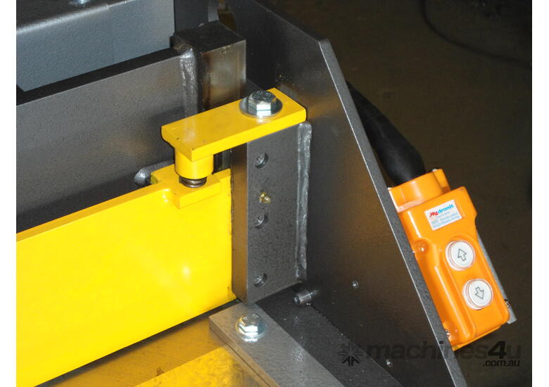 Keech Education Guillotine 1250 mm x 1.6 mm - 24 Month Warranty