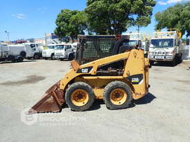2010 CATERPILLAR 226B SKID STEER LOADER - picture1' - Click to enlarge
