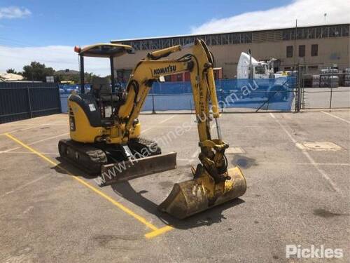 Komatsu PC30MR