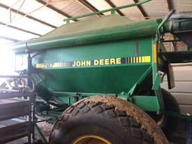 John Deere 787 Air Seeder Cart  - picture0' - Click to enlarge