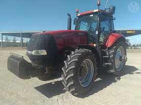 Case IH Magnum 305 - picture1' - Click to enlarge