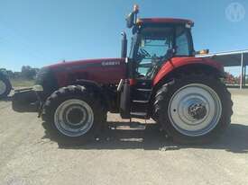 Case IH Magnum 305 - picture2' - Click to enlarge