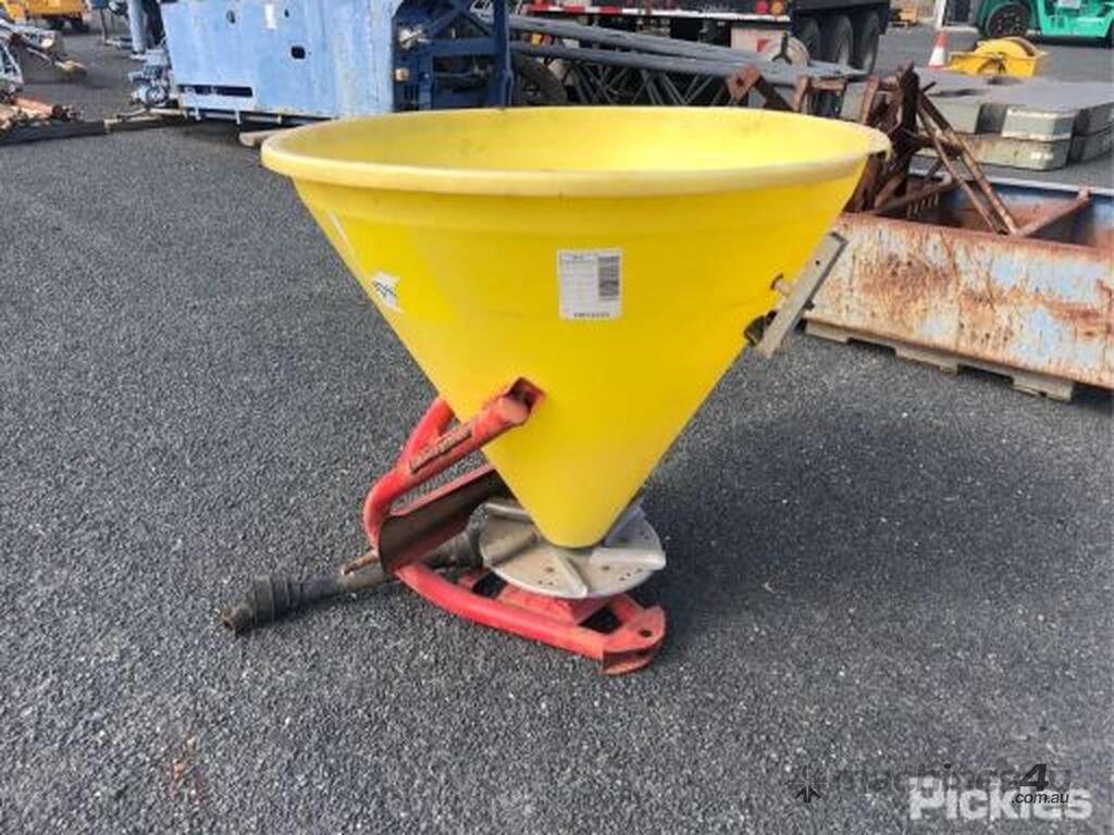Used 2013 Cosmo PL500 PVC Fertiliser Spreader PTO Shaft Serial No