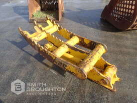 SEC HYDRAULIC GRAB ATTACHMENT TO SUIT EXCAVATOR - picture0' - Click to enlarge