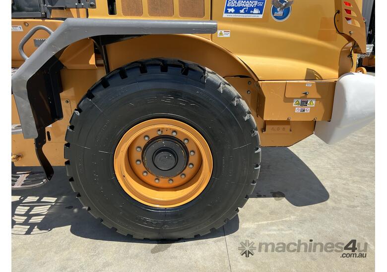 caption 2016 CASE 721F Wheel Loader