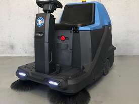 Second Hand Fimap FSR Ride-On Battery Sweeper - picture0' - Click to enlarge