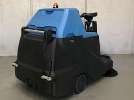 Second Hand Fimap FSR Ride-On Battery Sweeper - picture1' - Click to enlarge