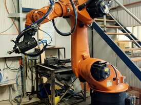 Kuka KR30 6 Axis Robot - picture0' - Click to enlarge