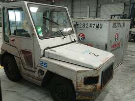 TOYOTA 42-2TD25 - TOW TUG - picture0' - Click to enlarge