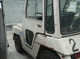 TOYOTA 42-2TD25 - TOW TUG - picture2' - Click to enlarge