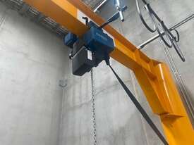 Demag Jib Crane 1000kg - picture2' - Click to enlarge