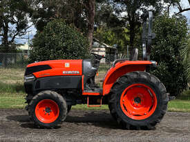 Kubota L5740 FWA/4WD Tractor - picture0' - Click to enlarge