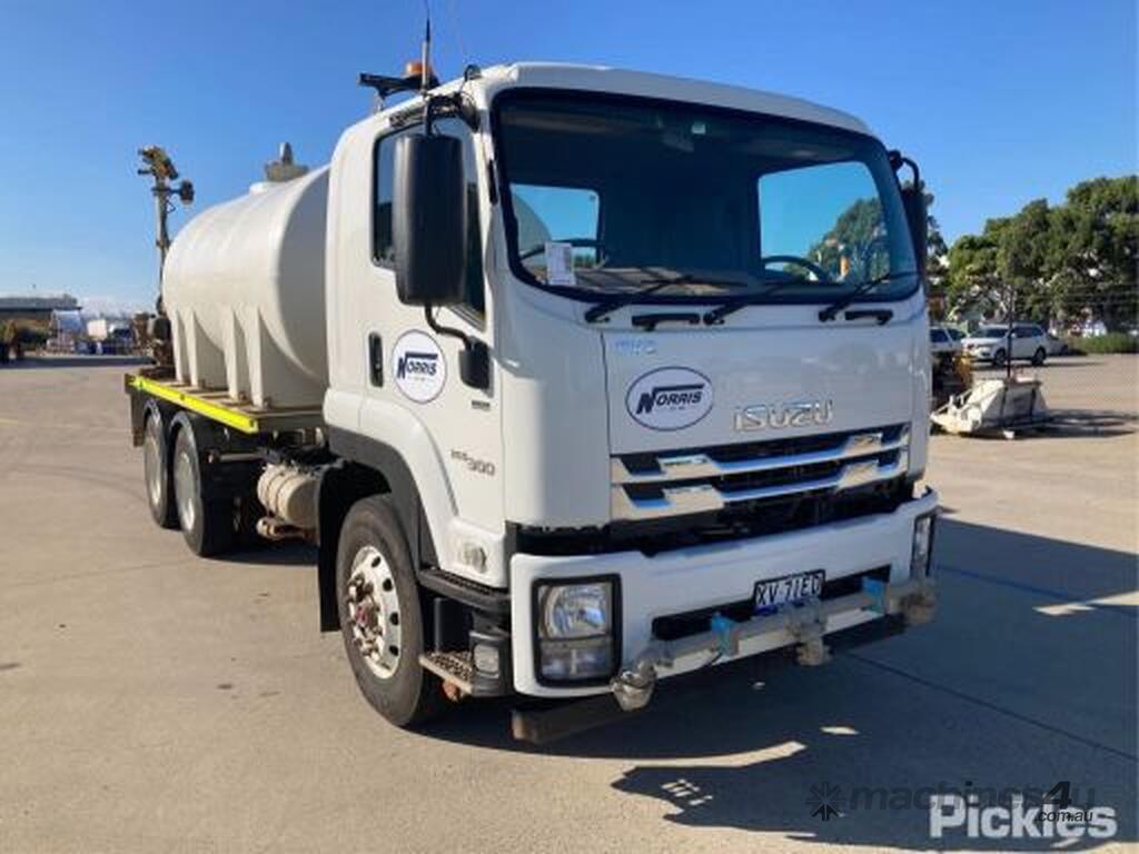 Buy Used Isuzu 2019 Isuzu FVZ 260-300 Tray Truck in , - Listed on ...