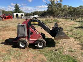 Dingo mini digger loader - picture0' - Click to enlarge