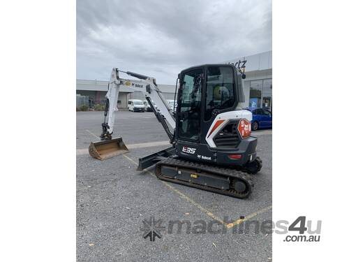 Bobcat E35i Excavator