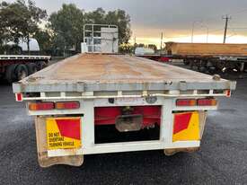 Trailer Flat Top 40ft Tri 20 and 40ft container pins SN1352 - picture2' - Click to enlarge