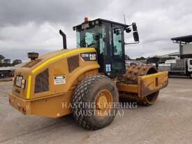 CATERPILLAR CS78BLRC Vibratory Single Drum Smooth - picture1' - Click to enlarge