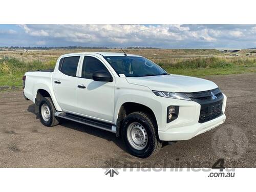 Mitsubishi Triton MR